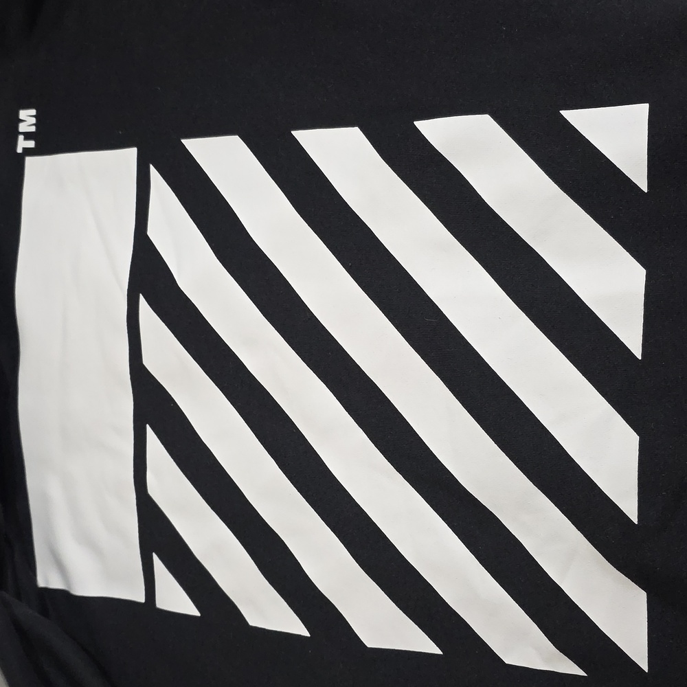 OFF-WHITE HOODIE SIZE L Decorative embroidered patches down both sleeves. - Picture 10 of 16